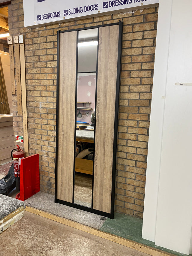 Curve Grey Oak & Mirror Sliding Door Wardrobe Kit 4 Panel Brushed Black Frame